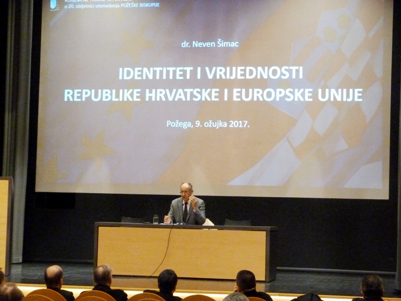 P1240074